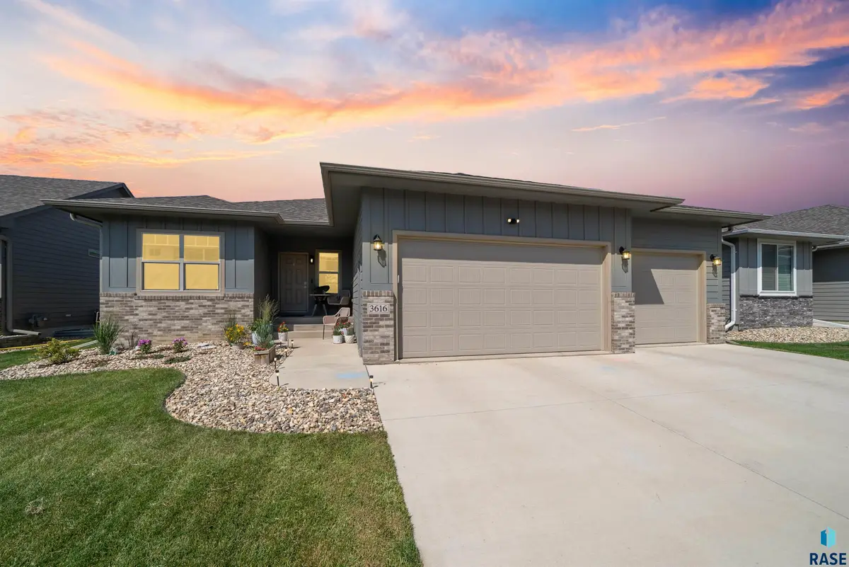 3616 E Sage Grass St, Sioux Falls, SD 57108 - #1