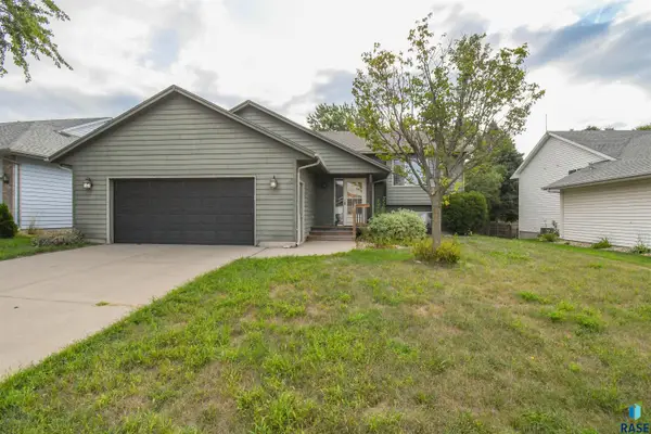 800 N Sherwood Ave, Sioux Falls, SD 57103