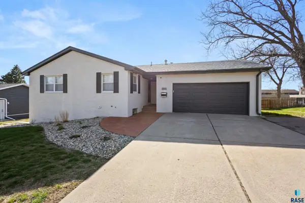 1501 S Gary Dr, Sioux Falls, SD 57103