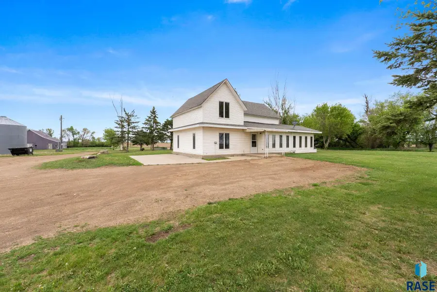 46930 224 St, Colman, SD 57017 - #2