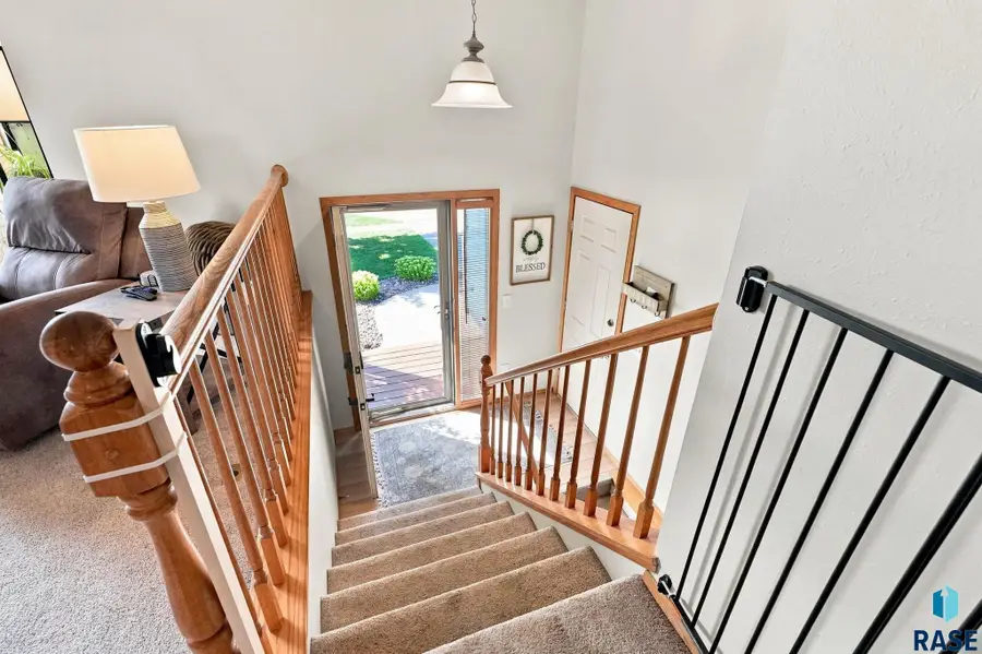 7108 W 53rd St, Sioux Falls, SD 57106 - #2