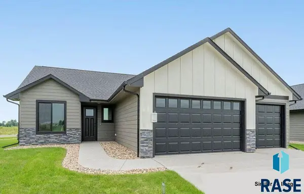 1115 E Wayne Pl, Tea, SD 57064