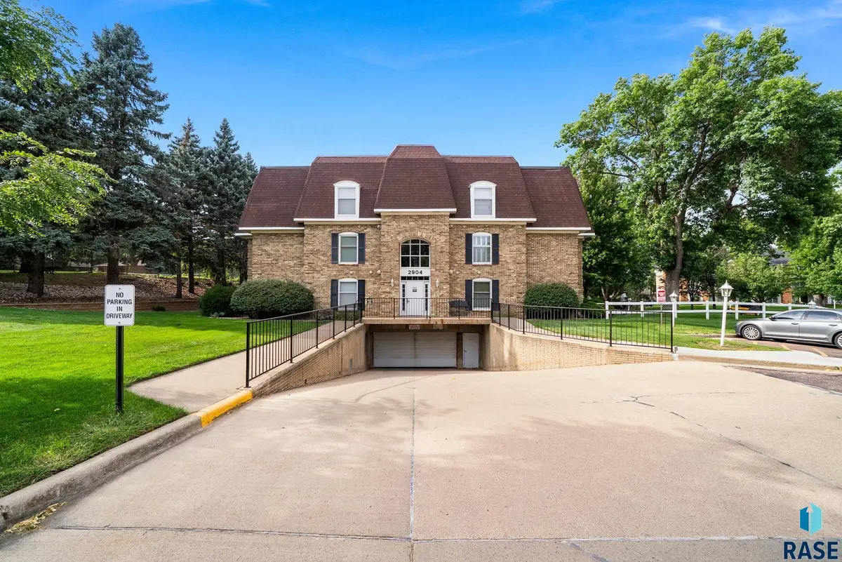 2904 W 33rd St #125, Sioux Falls, SD 57105 - #1