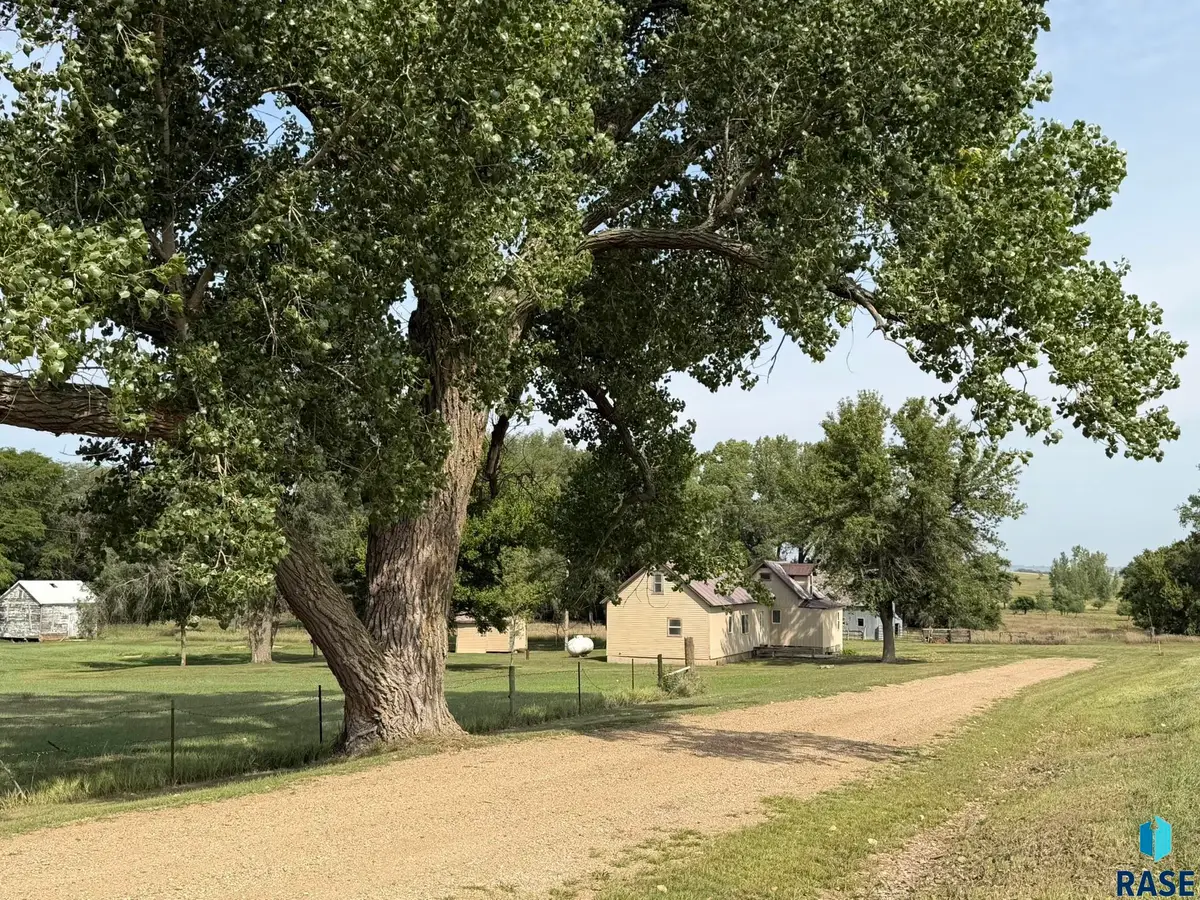 44666 289th St, Viborg, SD 57070 - #1