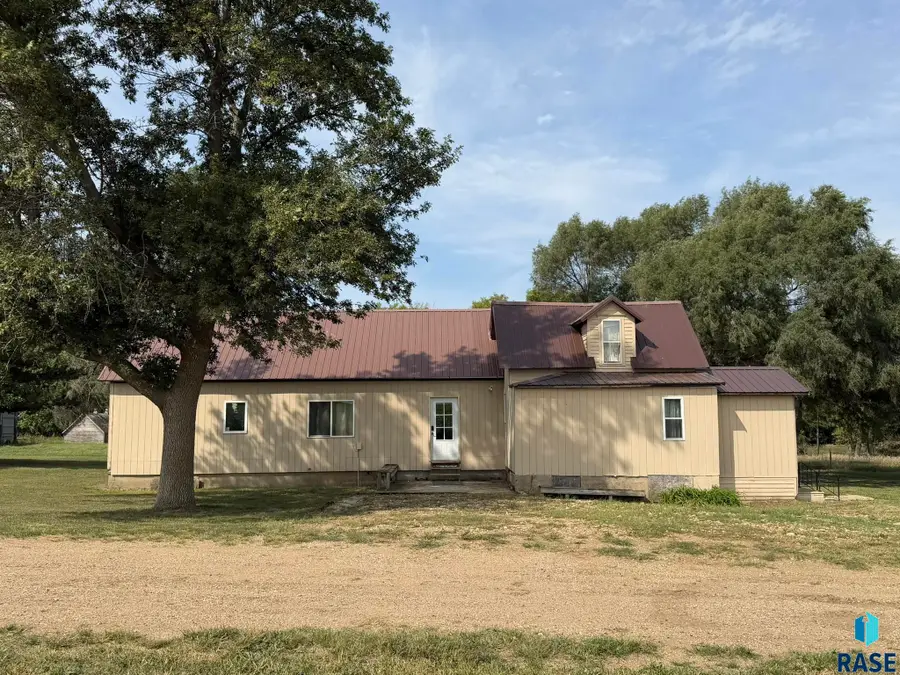 44666 289th St, Viborg, SD 57070 - #3