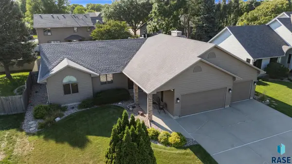 4801 S Lewis Ave, Sioux Falls, SD 57103