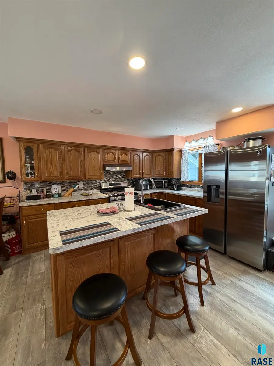 231 E Elizabeth St, Edgerton, MN 56128 - #3