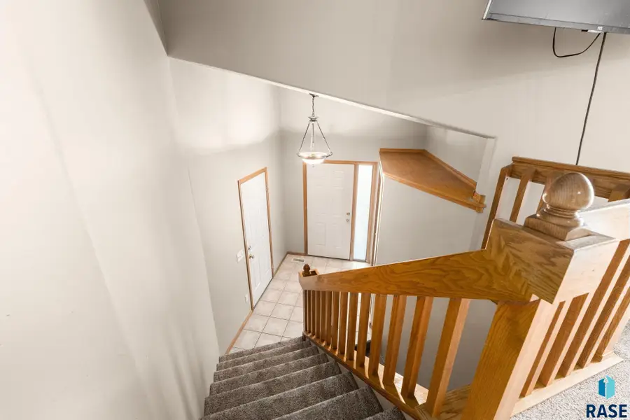 6504 S Mogen Ave, Sioux Falls, SD 57108 - #2