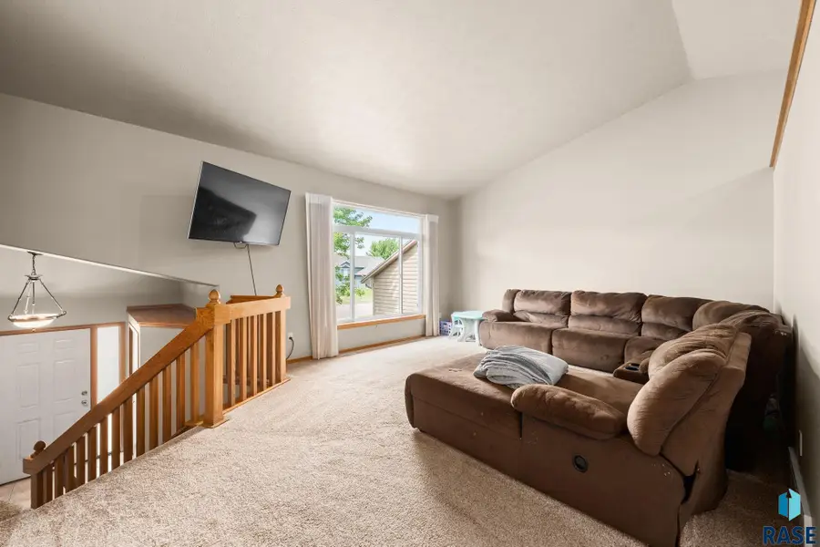 6504 S Mogen Ave, Sioux Falls, SD 57108 - #3