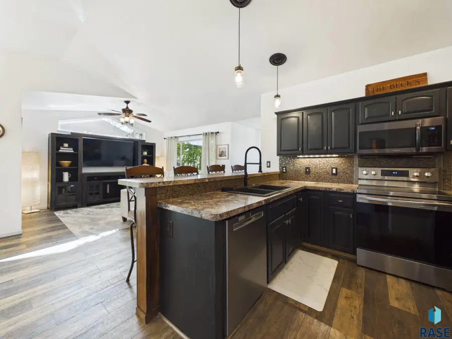 7016 W 50th St, Sioux Falls, SD 57106 - #2