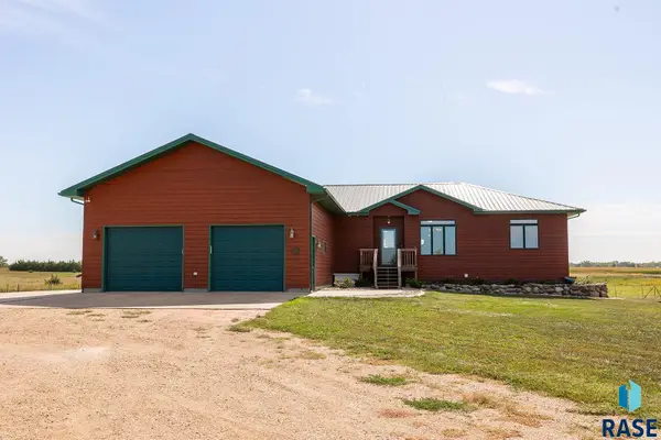 24104 435th Ave, Canova, SD 57321
