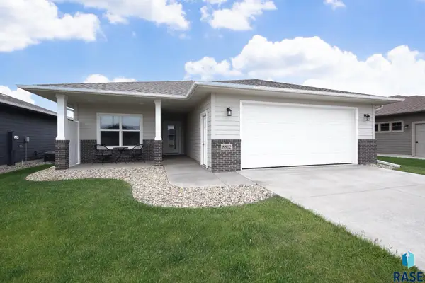8812 W Windmill Ridge St, Sioux Falls, SD 57106