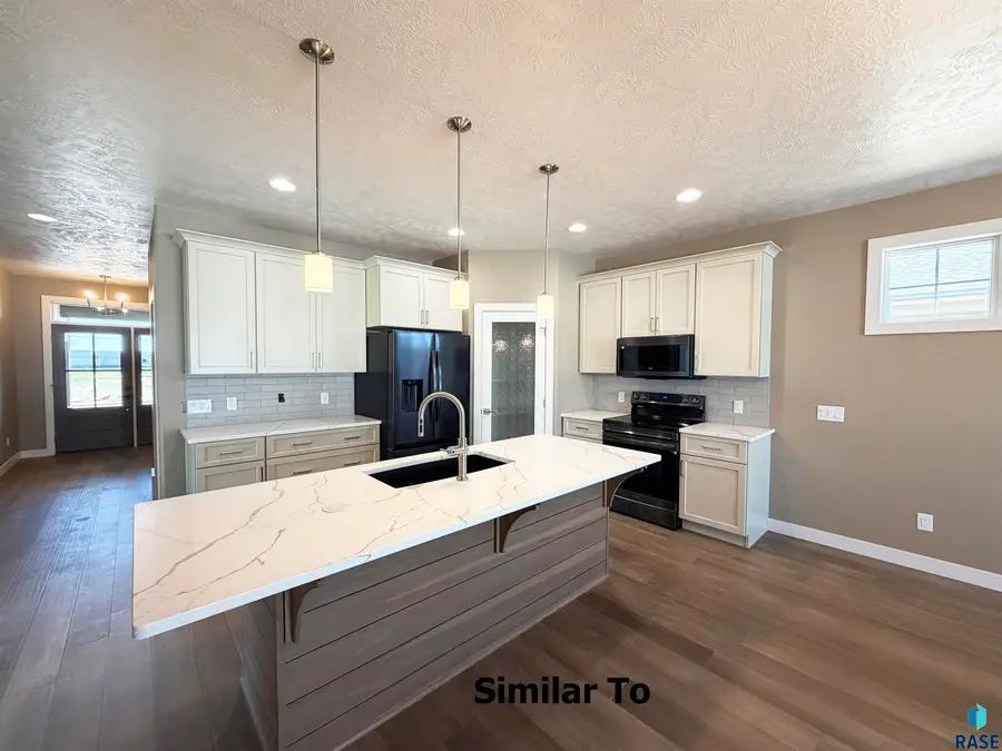 7001 E Copper Stone Cir, Sioux Falls, SD 57110 - #2