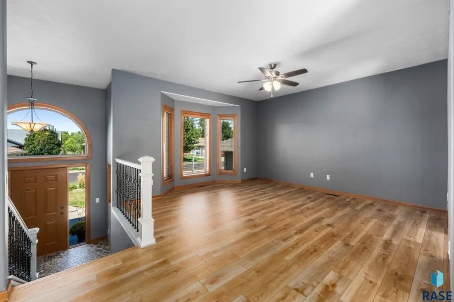 4113 W 88th St, Sioux Falls, SD 57108 - #3