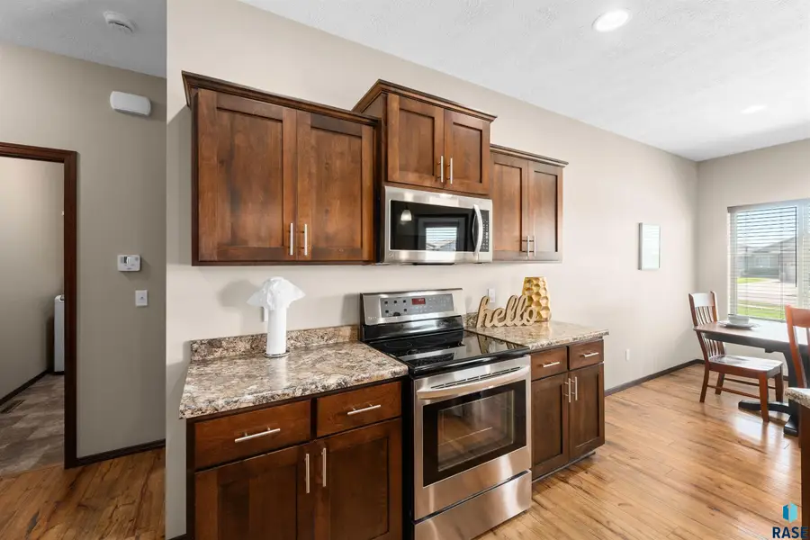 8005 W Vista Park St, Sioux Falls, SD 57106 - #2