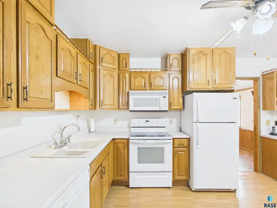 22478 376th Ave, Wessington Springs, SD 57382 - #3