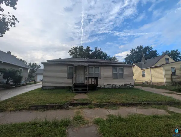 1311 E 5th St, Sioux Falls, SD 57103