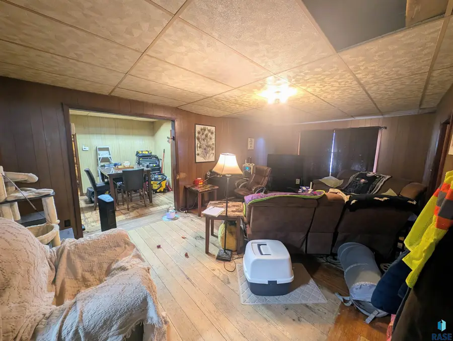 1311 E 5th St, Sioux Falls, SD 57103 - #2