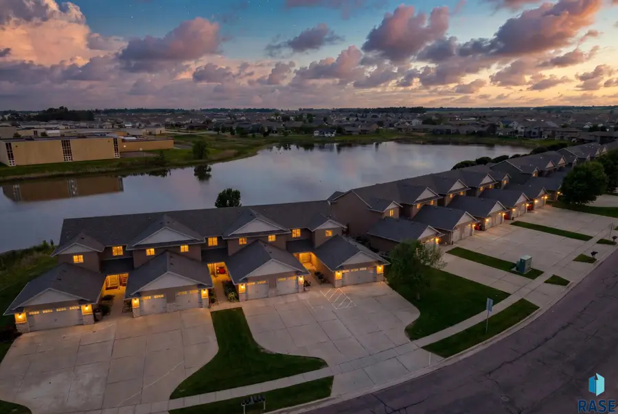 8801 W 32nd St #5, Sioux Falls, SD 57106 - #3