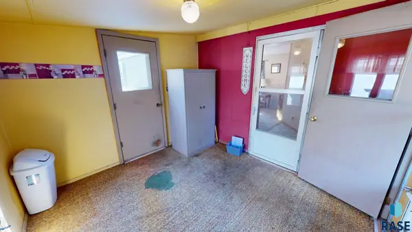 410 S Medary Ave #14, Brookings, SD 57006