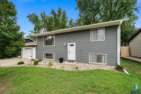 5713 W 49th St, Sioux Falls, SD 57106