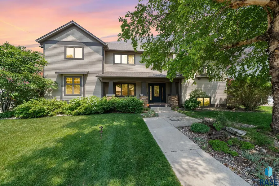 1600 S Parkview Blvd, Brandon, SD 57005 - #2
