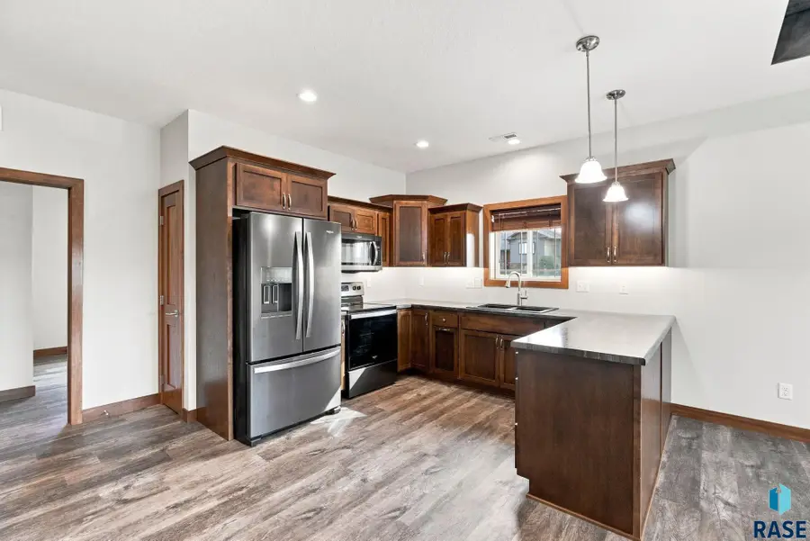 538 Prairie Ave, Baltic, SD 57003 - #3