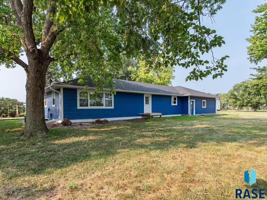 45841 275th St, Parker, SD 57053 - #3