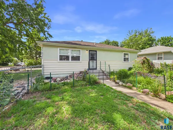 1715 E Mulberry St, Sioux Falls, SD 57103