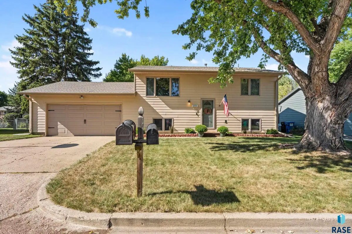 6524 W Essex Ct, Sioux Falls, SD 57106 - #1