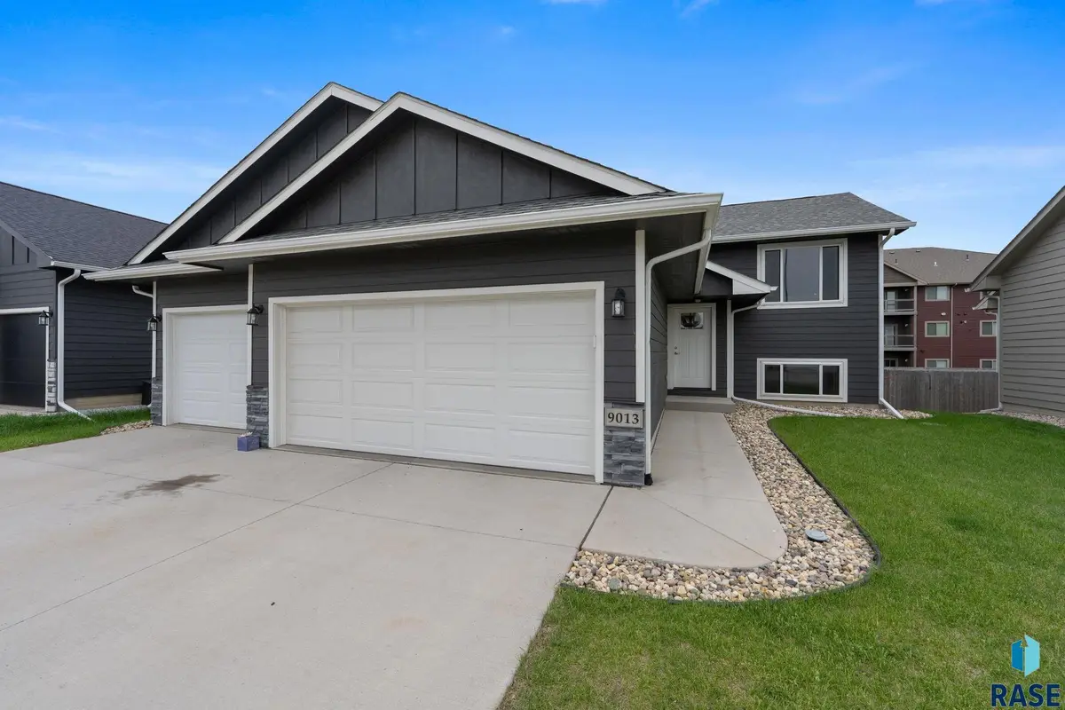 9013 W 24th St, Sioux Falls, SD 57106 - #1