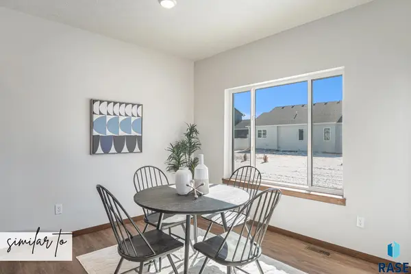 3701 S Momentus Cir, Sioux Falls, SD 57110