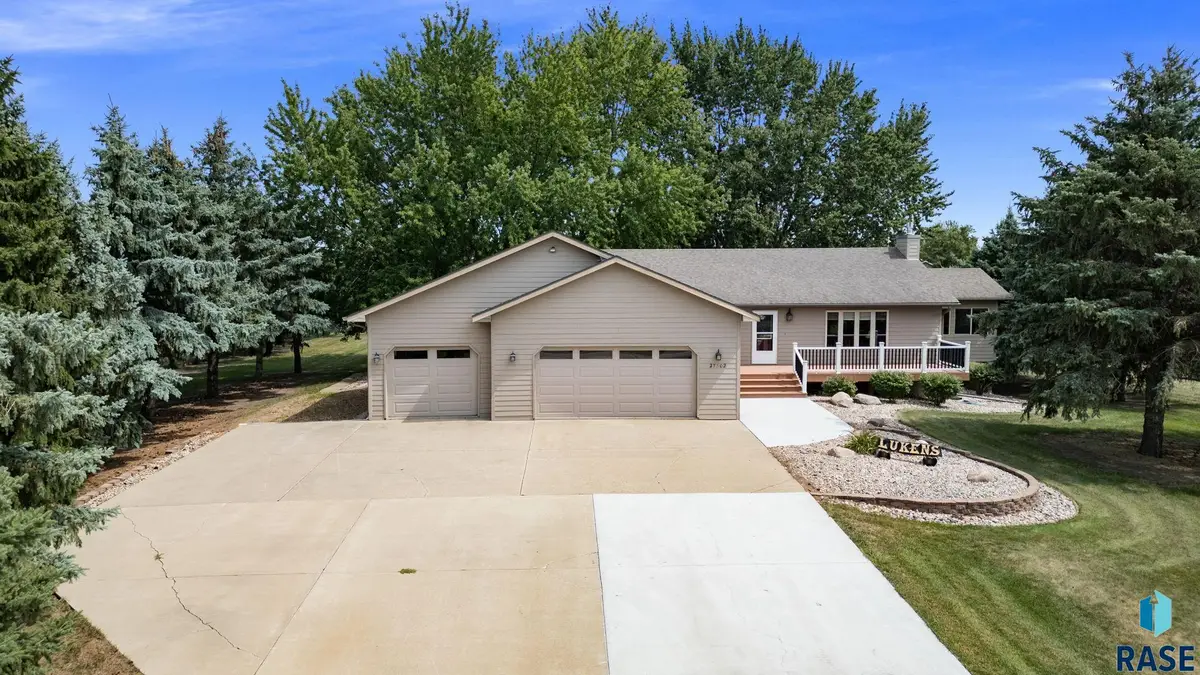27302 Atkins Pl, Tea, SD 57064 - #1