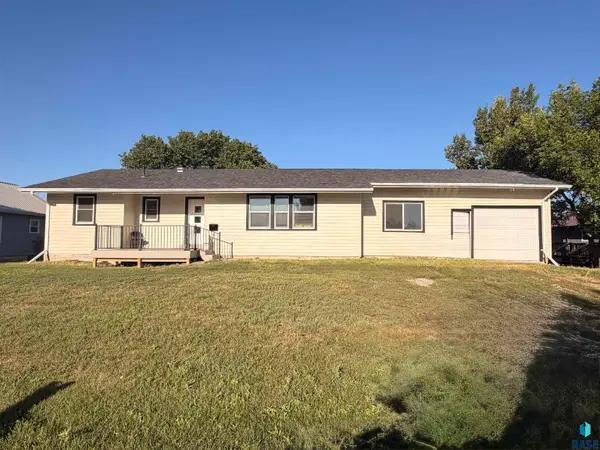 203 S School Ave, Kennebec, SD 57544