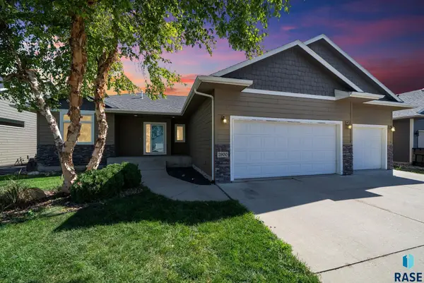 2900 S Statice Ave, Sioux Falls, SD 57106