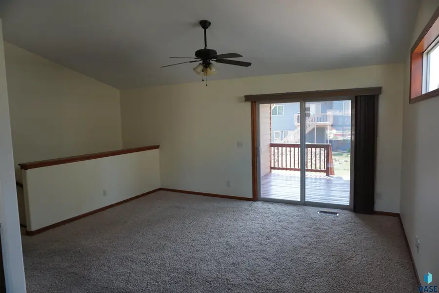 5301 S Solono Ave, Sioux Falls, SD 57108 - #2