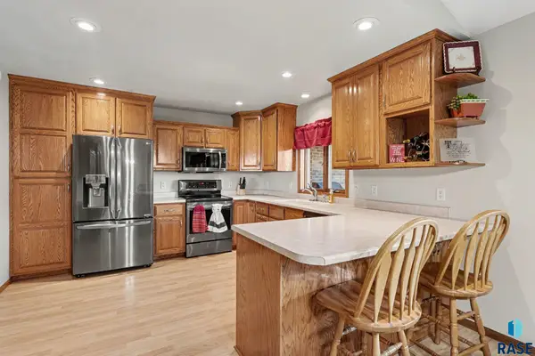27229 Lovely Pl, Tea, SD 57064
