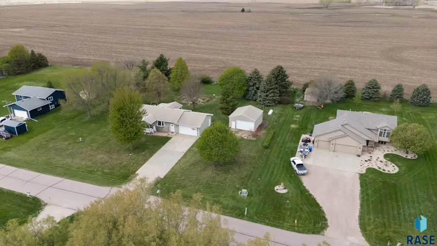 26963 Elmen Pl, Sioux Falls, SD 57108 - #2
