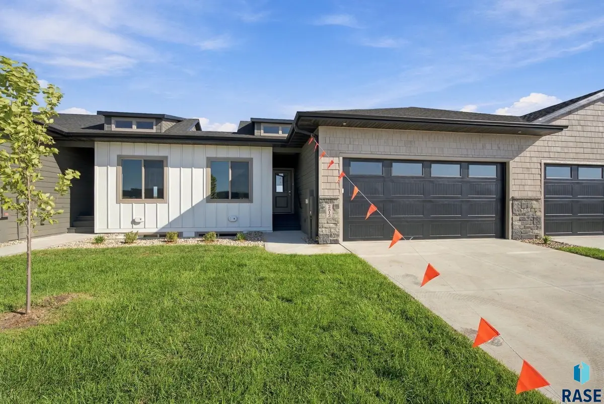 2812 E Hazelnut St, Brandon, SD 57005 - #1