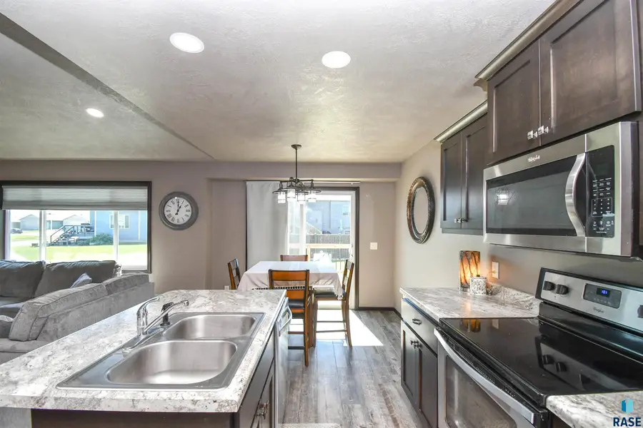 3509 E Brewster St, Sioux Falls, SD 57108 - #3
