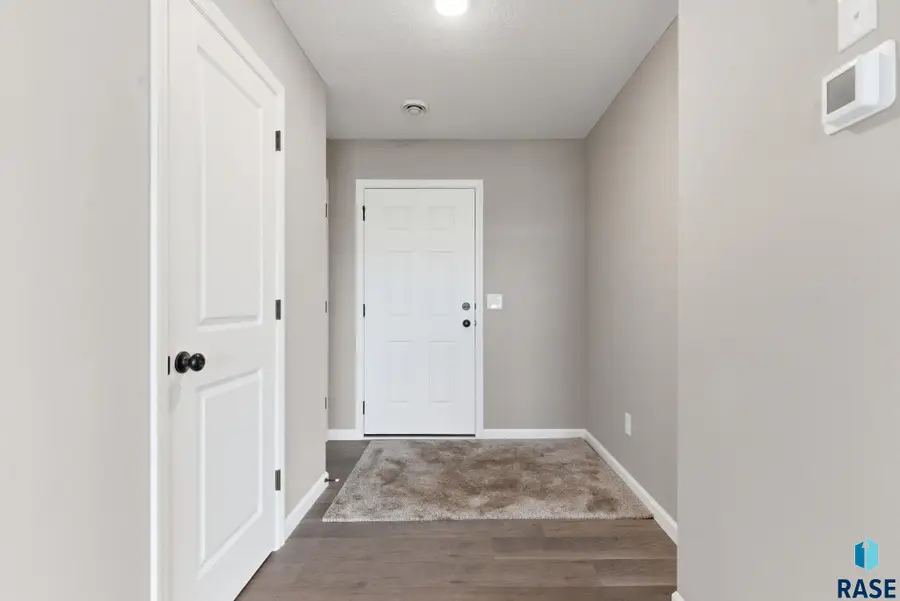 231 Thelma Ave, Harrisburg, SD 57032 - #3