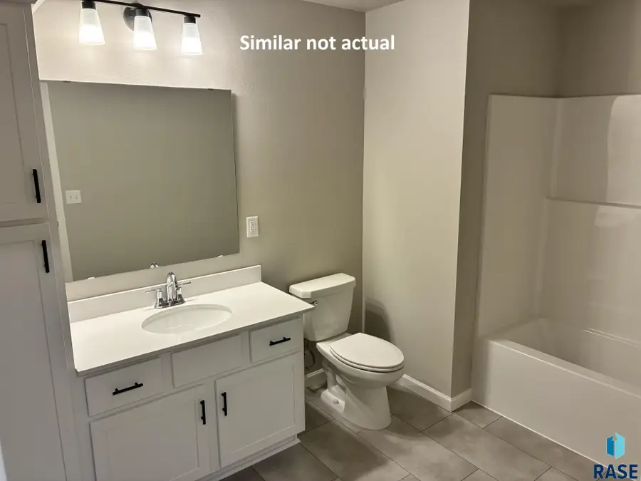 1007 Estate St, Harrisburg, SD 57032 - #3