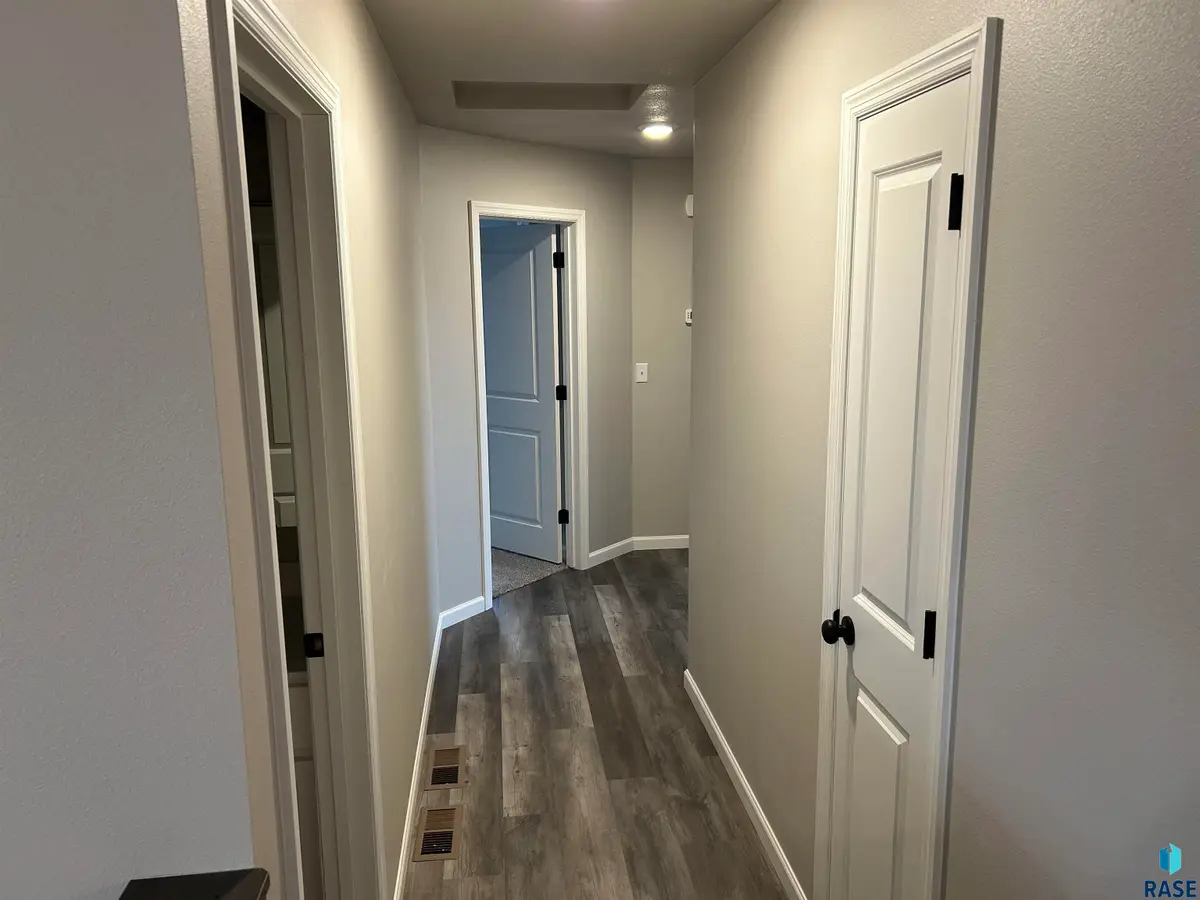 901 Estate St, Harrisburg, SD 57032 - #1