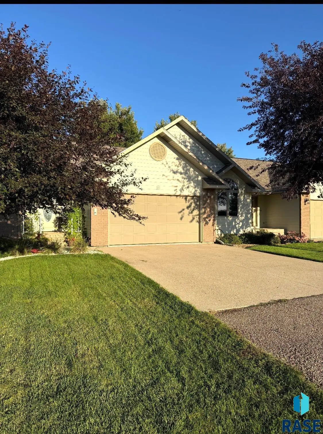 104 Lake Dr, Wentworth, SD 57075 - #1