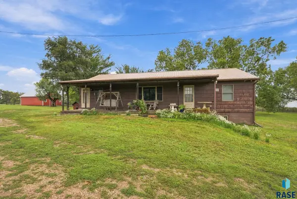 46249 267th St, Hartford, SD 57033