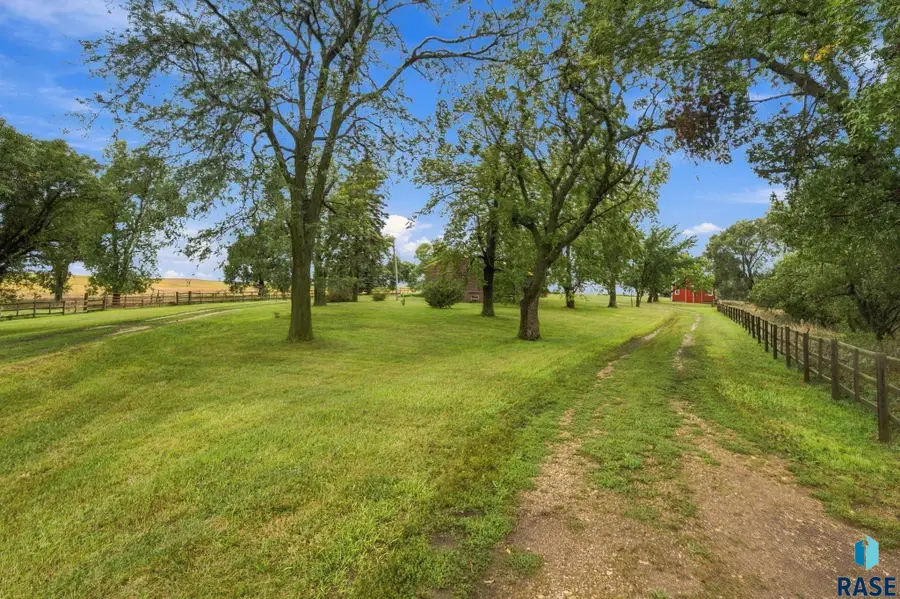 46249 267th St, Hartford, SD 57033 - #3