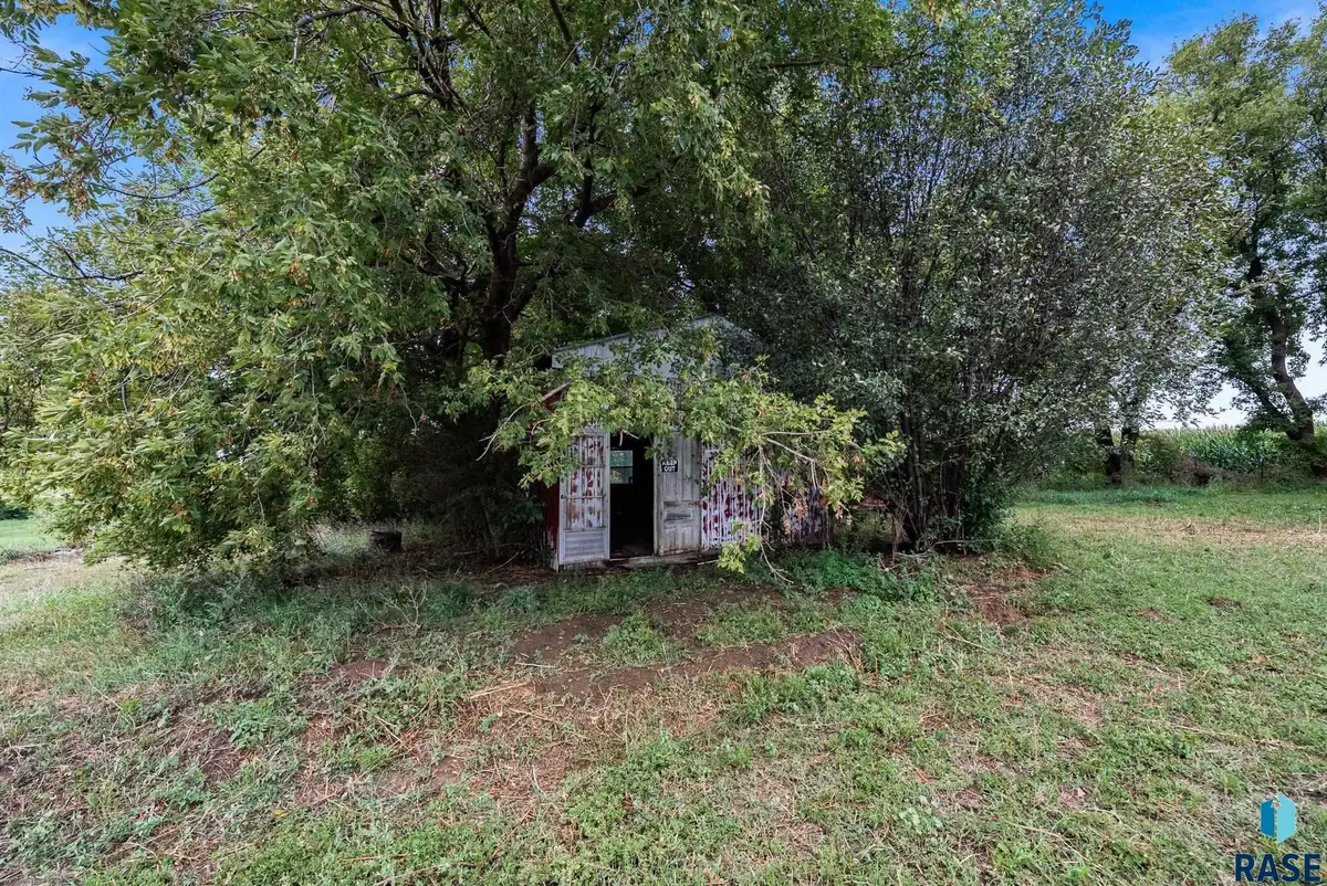 48359 266th St, Brandon, SD 57005 - #1
