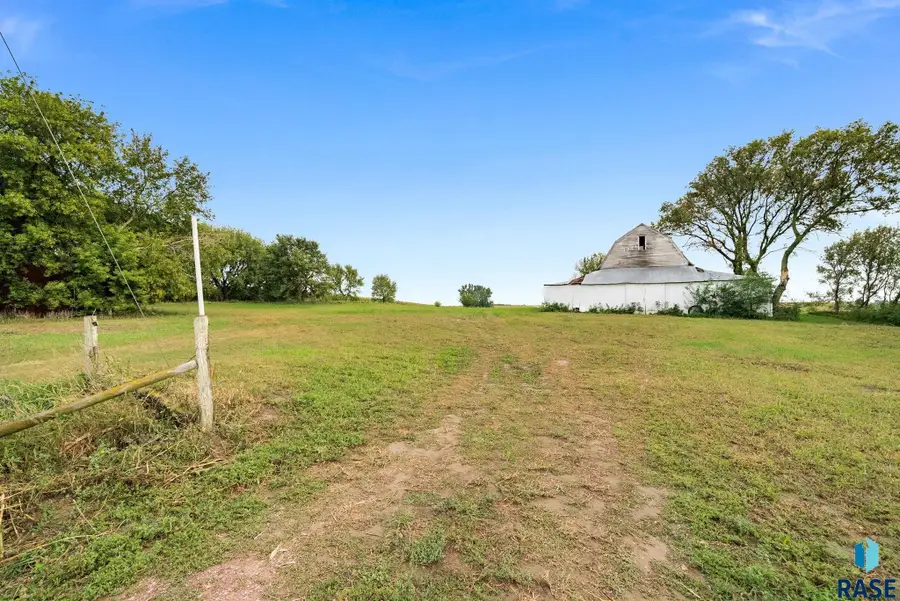 48359 266th St, Brandon, SD 57005 - #2