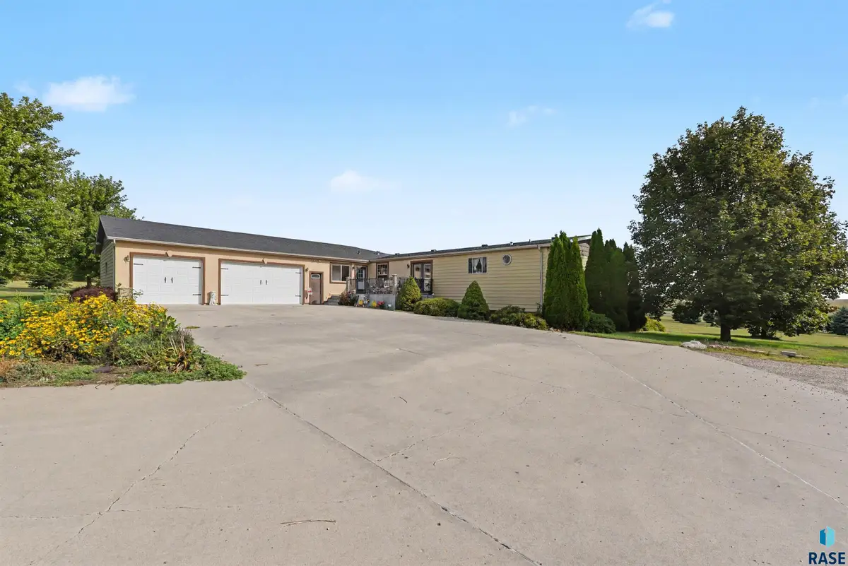 22961 478th Ave, Flandreau, SD 57028 - #1