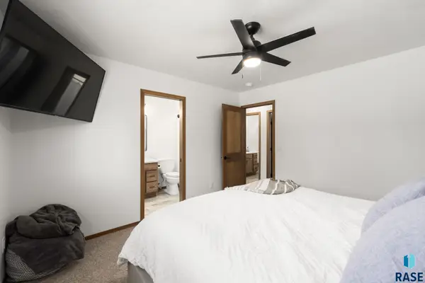 3312 N Geneva Trl, Sioux Falls, SD 57107